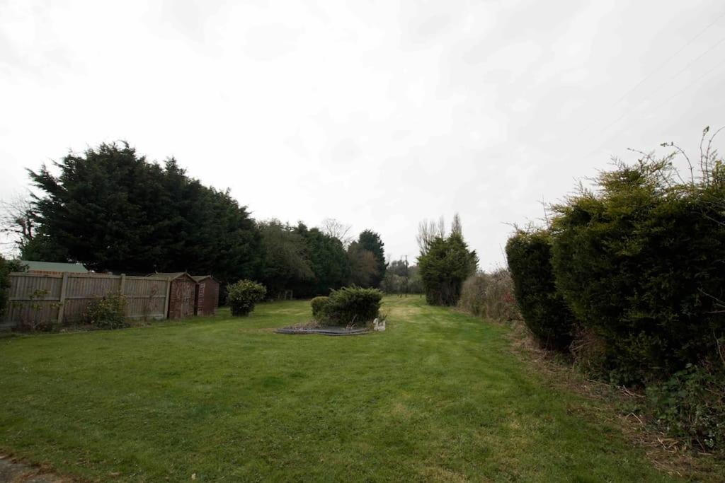 Spacious 5 Bed In The Countryside, Close To Frinton-On-Sea Kirby Cross Dış mekan fotoğraf