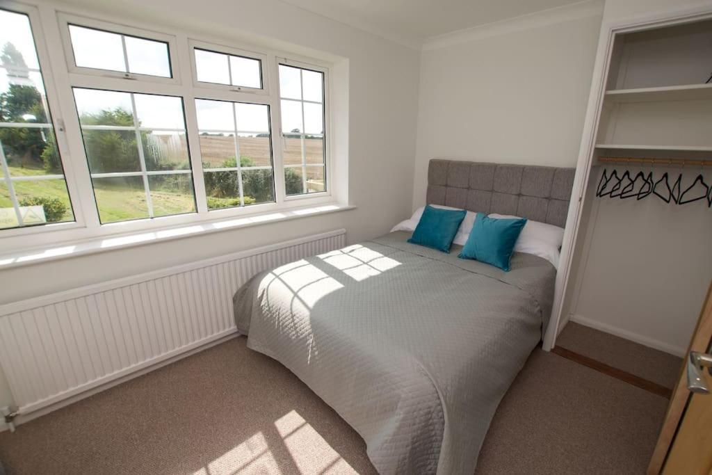 Spacious 5 Bed In The Countryside, Close To Frinton-On-Sea Kirby Cross Dış mekan fotoğraf