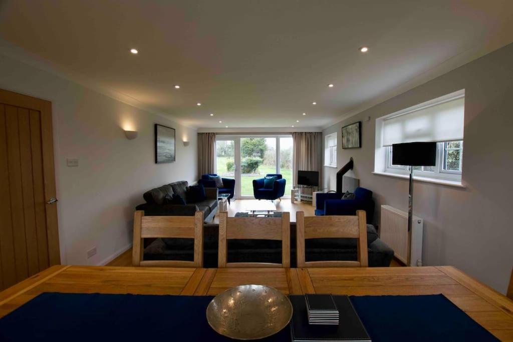 Spacious 5 Bed In The Countryside, Close To Frinton-On-Sea Kirby Cross Dış mekan fotoğraf