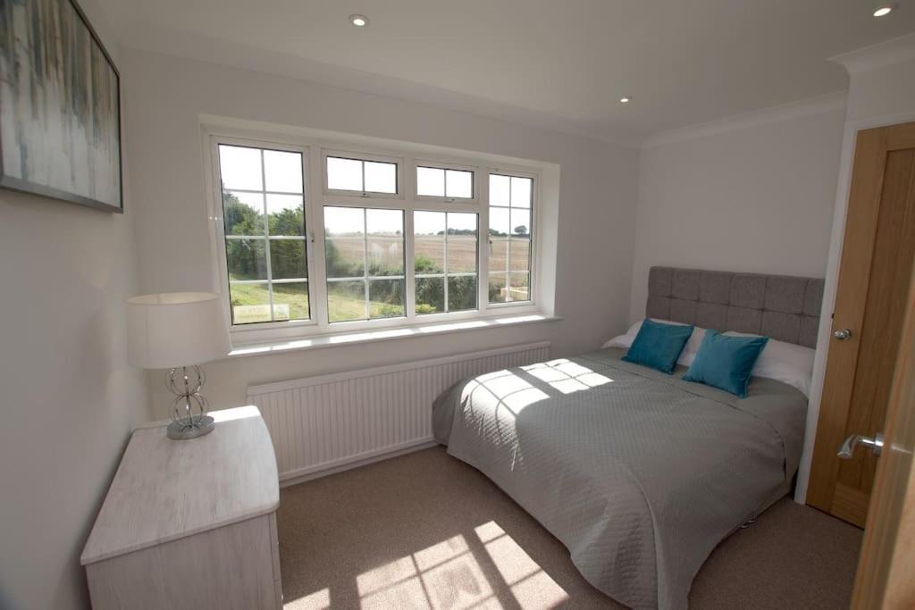 Spacious 5 Bed In The Countryside, Close To Frinton-On-Sea Kirby Cross Dış mekan fotoğraf