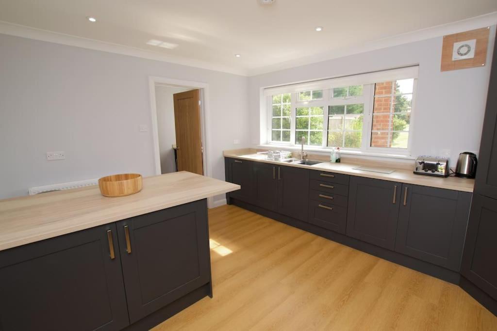 Spacious 5 Bed In The Countryside, Close To Frinton-On-Sea Kirby Cross Dış mekan fotoğraf